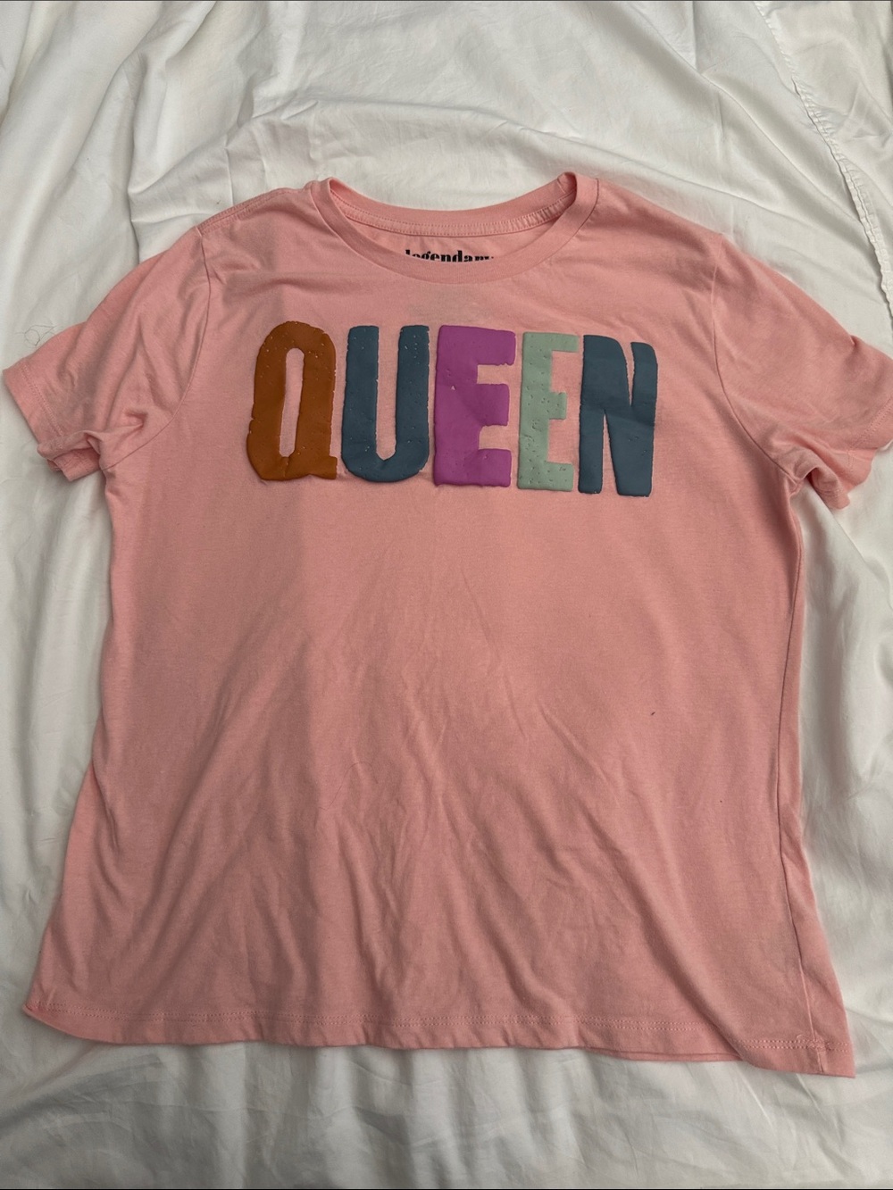 "QUEEN" Graphic Tee